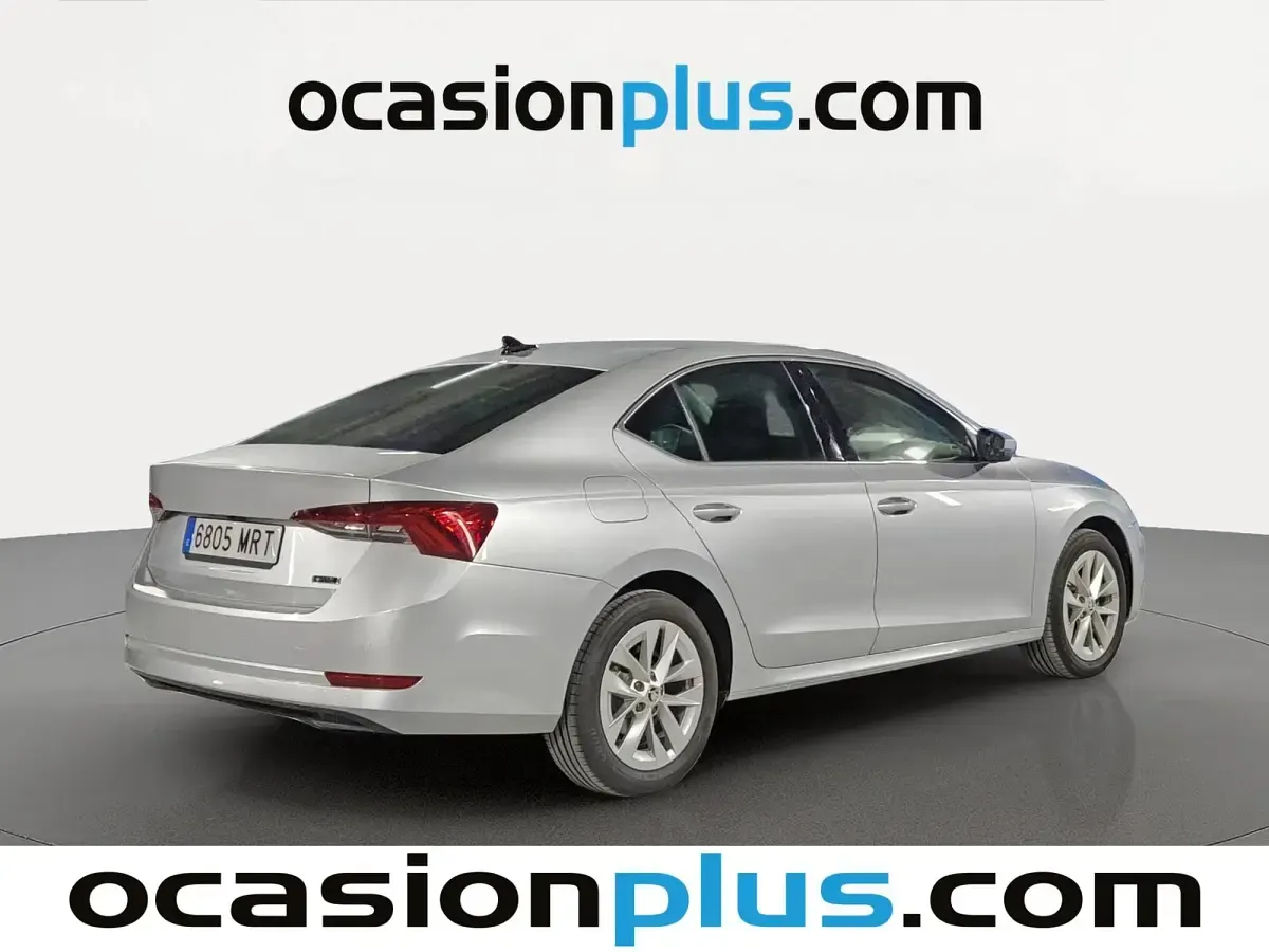 Usado Skoda Octavia Selection 150 HP (110 kW) 2024 Cinzento Sedan