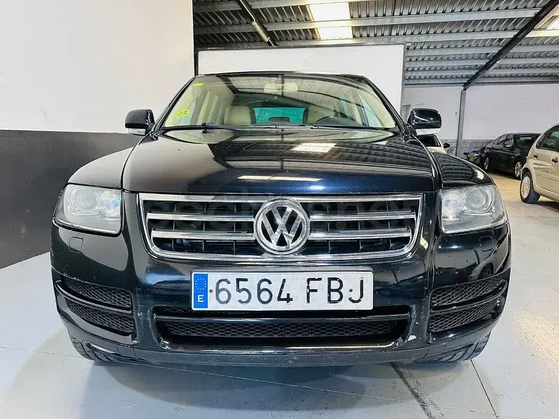 Second-hand VW Touareg 240 CP (176 kW) 2008 Negru SUV
