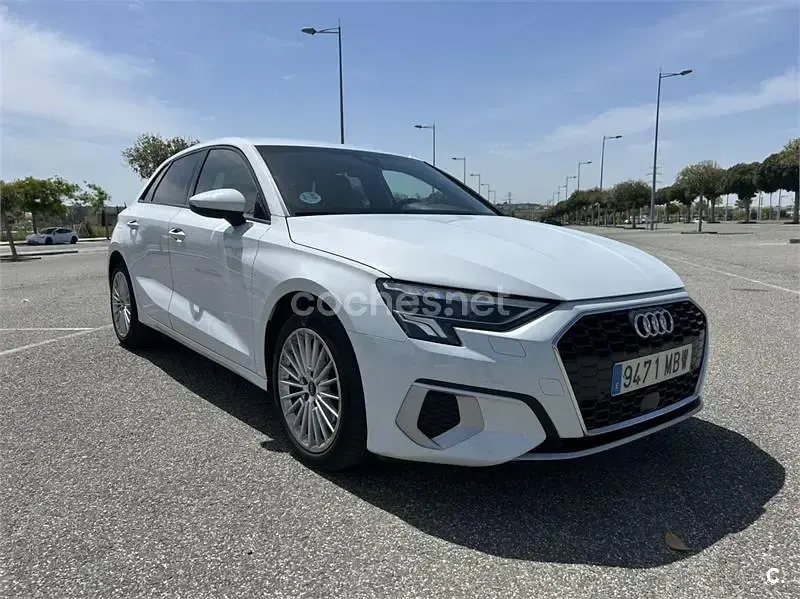 Usado Audi A3 116 CV (85 kW) 2022 Blanco Berlina