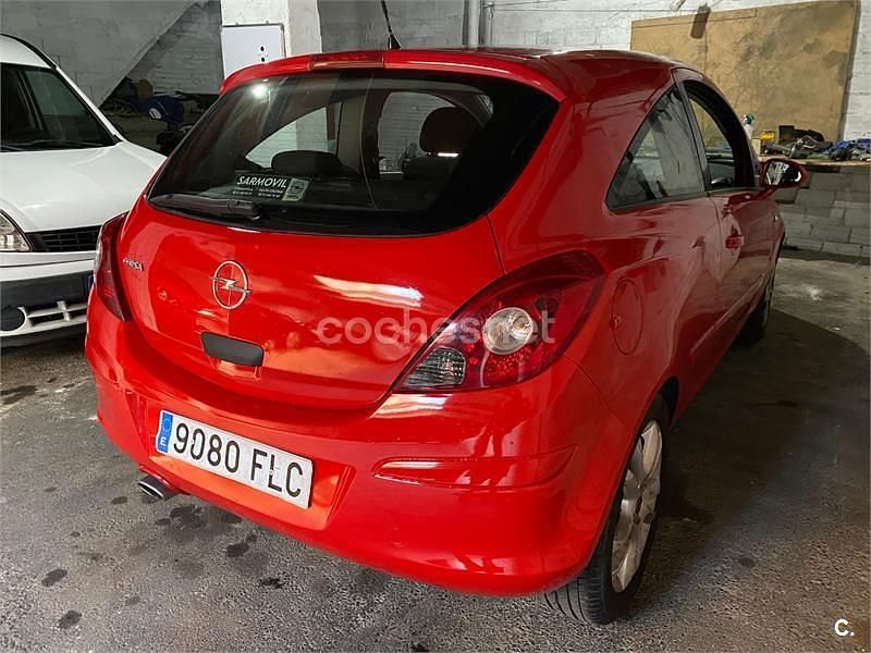 Usado Opel Corsa Enjoy 90 HP (66 kW) 2007 Vermelho Citadino