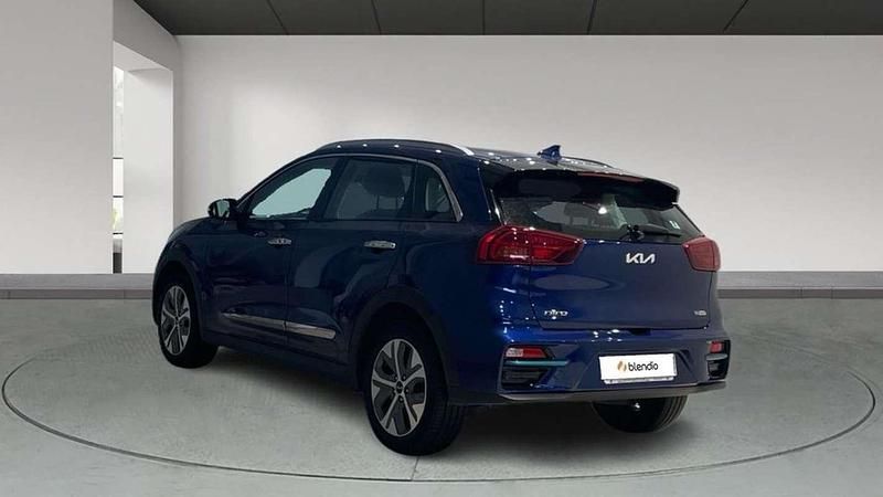 Usado Kia e-Niro 150 kW (204 CV) 2021 Azul SUV