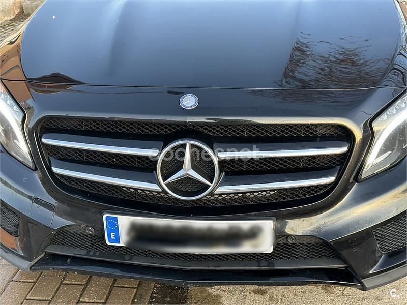 Usado Mercedes GLA200 AMG line 136 CV (100 kW) 2015 Negro SUV