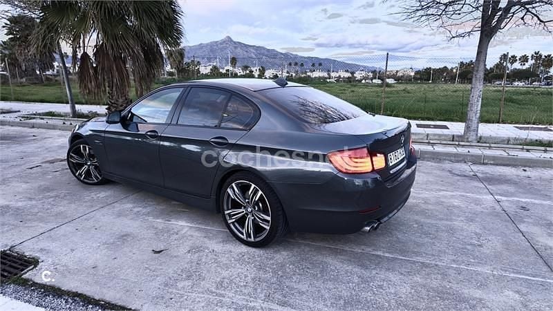 Käytetty BMW 530 235 HP (172 kW) 2011 Vihreä Sedan