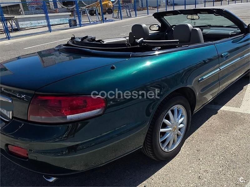 Usado Chrysler Sebring Cabriolet 202 CV (148 kW) 2002 Verde Descapotable