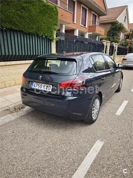 Usado Peugeot 308 Business-Line 100 CV (73 kW) 2019 Azul Berlina