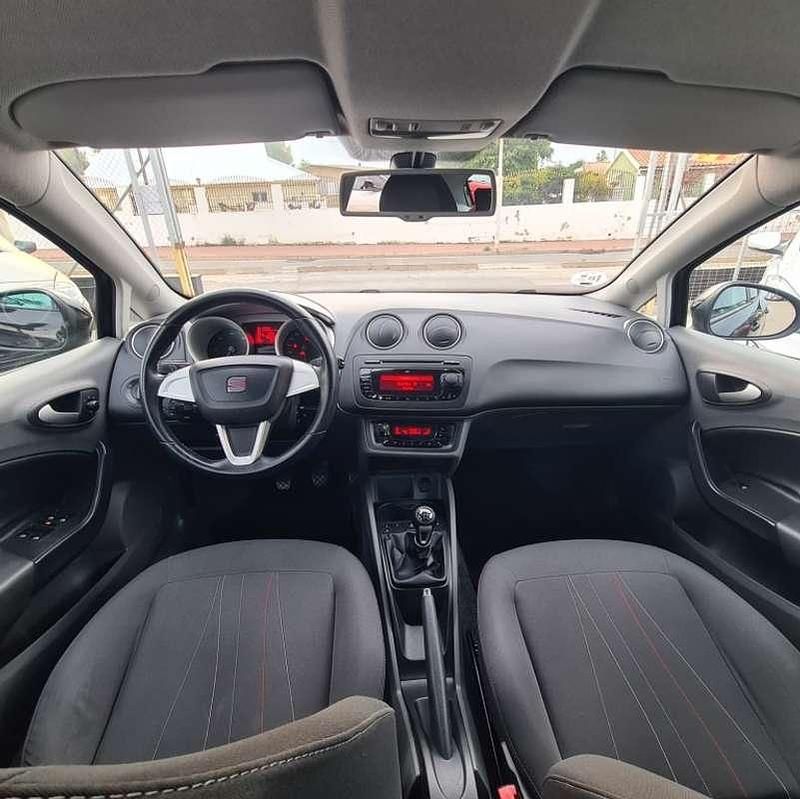 Usado Seat Ibiza Copa 90 CV (66 kW) 2011 Negro Utilitario