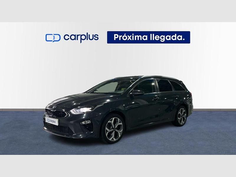 Black pearl (metalizado) Usado 2021 Kia Ceed Familiar | 16.990 € (Un poco caro) - Imagen 1/3