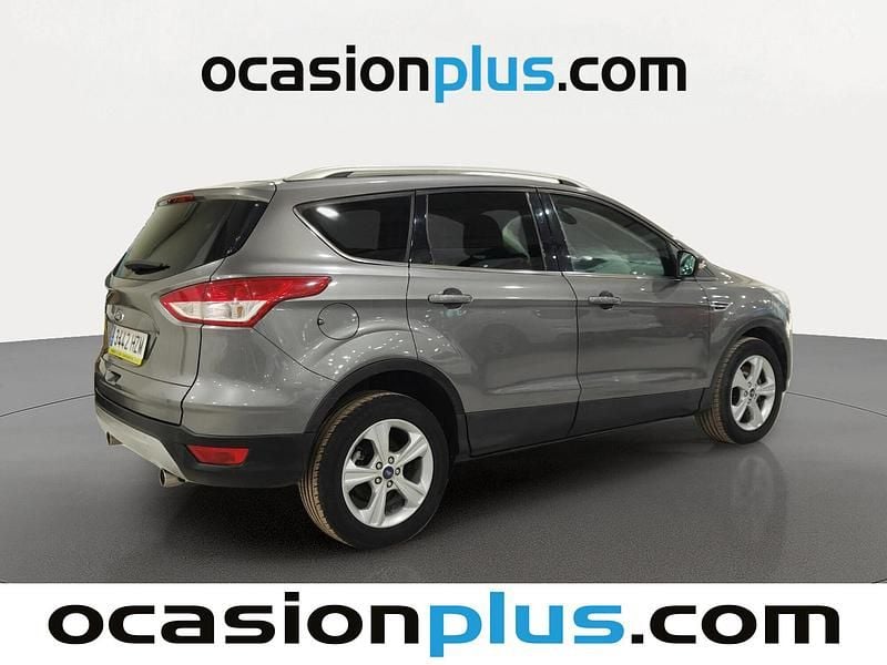 Usado Ford Kuga Trend 140 CV (102 kW) 2014 Gris SUV