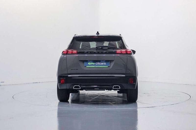 Usado Peugeot 2008 Allure 136 CV (100 kW) 2025 Gris SUV