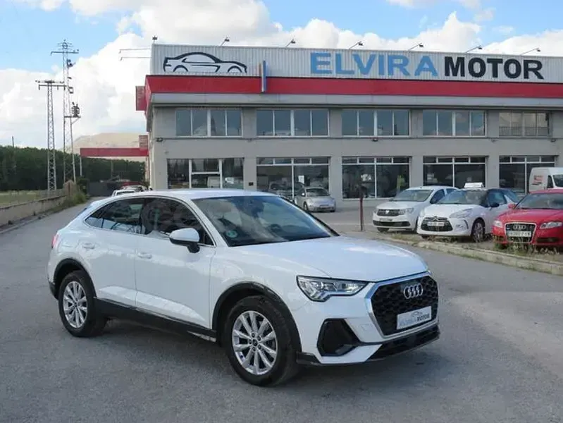 Usado Audi Q3 Sportback 150 CV (110 kW) 2022 Blanco SUV