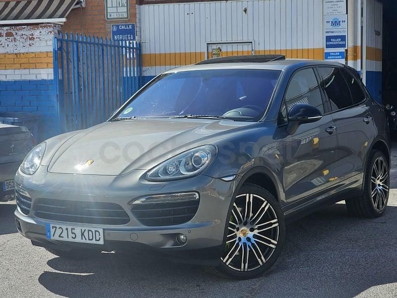 Usado Porsche Cayenne 380 CV (279 kW) 2011 Gris / plata SUV