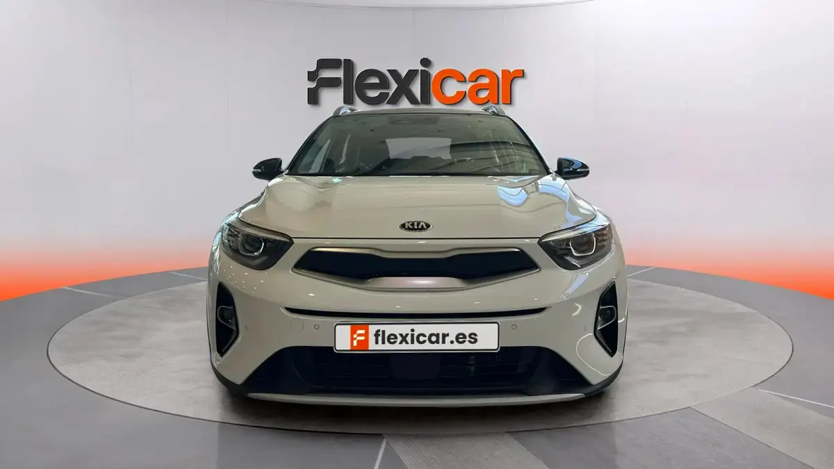 Usado Kia Stonic 101 CV (74 kW) 2021 Blanco SUV