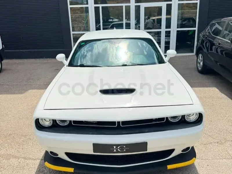 Usado Dodge Challenger 375 CV (275 kW) 2023 Blanco Coupe