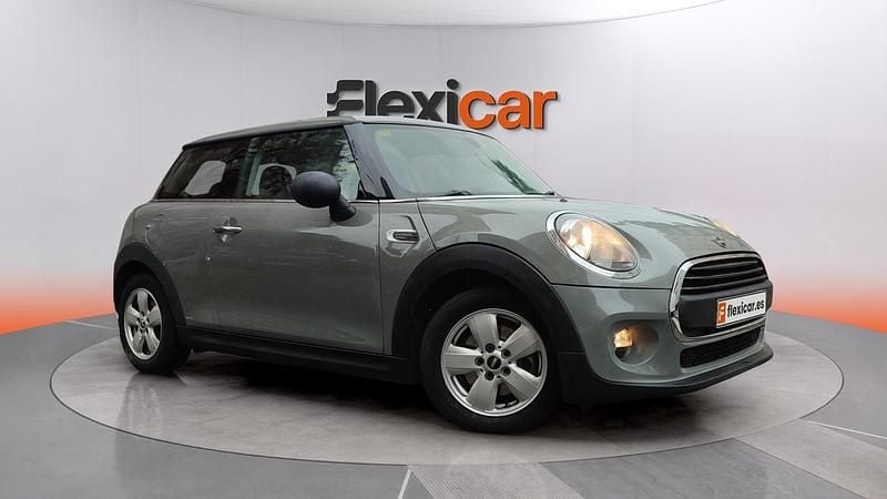 Usado Mini ONE 102 CV (75 kW) 2019 Gris Utilitario
