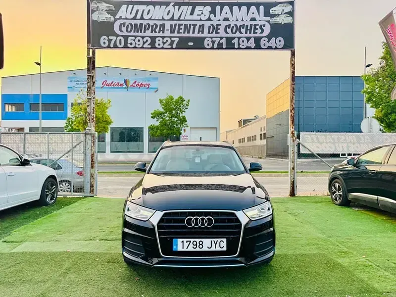 Usado Audi Q3 Sport 150 CV (110 kW) 2017 Negro SUV