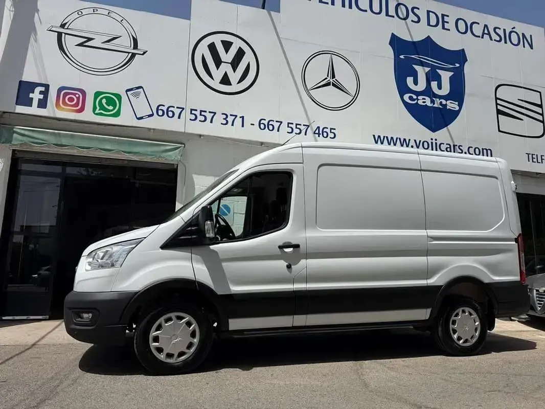 Usado Ford Transit Ambiente 129 CV (94 kW) 2021 Blanco Van