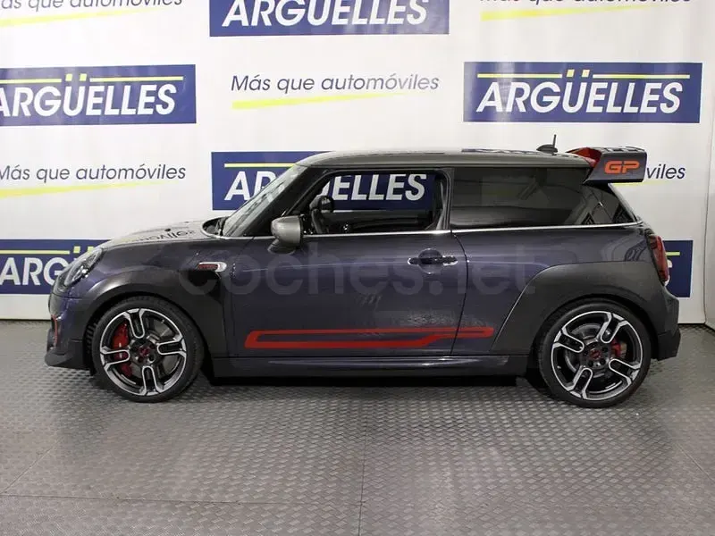 Usado Mini John Cooper Works 306 CV (225 kW) 2020 Gris / plata Utilitario