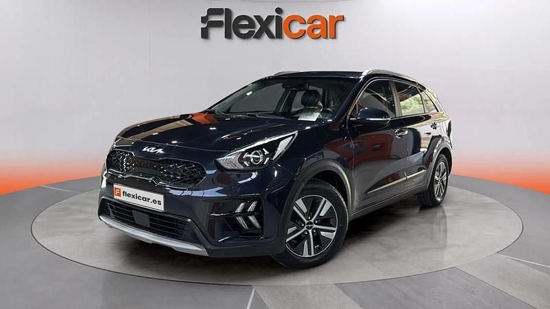 Usado Kia Niro 141 HP (103 kW) 2022 Azul SUV