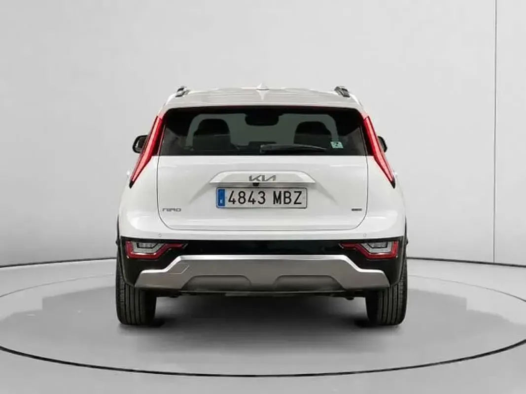 Usado Kia Niro 141 CV (103 kW) 2022 Blanco SUV