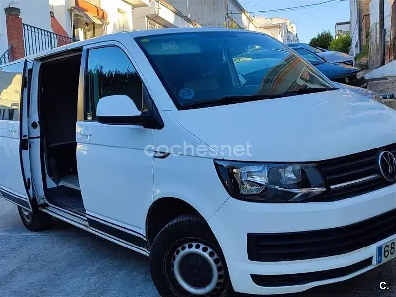Usado VW Caravelle 102 CV (75 kW) 2017 Blanco Van