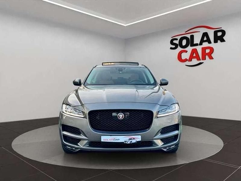 Usado Jaguar F-Pace Portfolio 300 CV (220 kW) 2020 Gris SUV