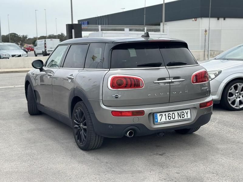 Usado Mini Cooper D Clubman 150 CV (110 kW) 2016 Gris metalico Familiar