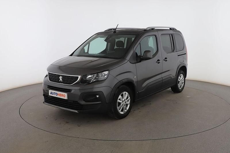Gris Usado 2021 Peugeot Rifter Allure Monovolumen | 18.899 € (Un poco caro) - Imagen 1/3