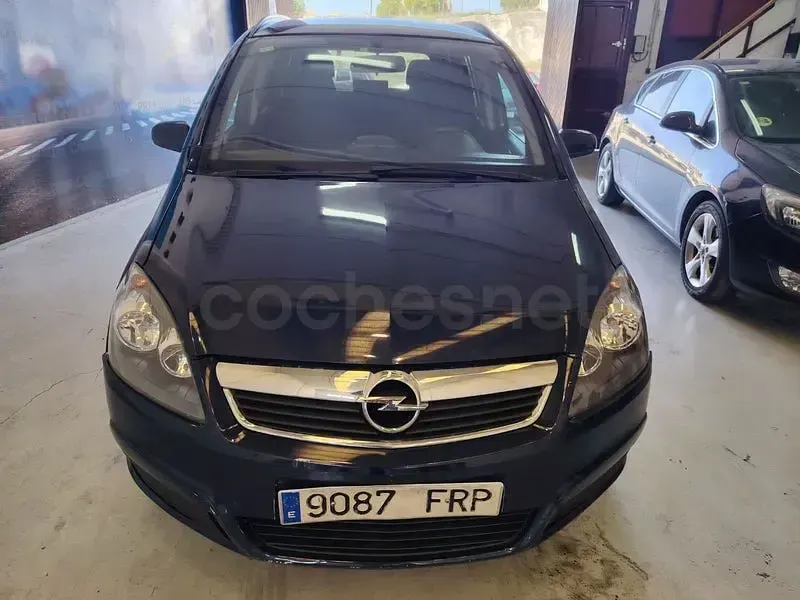 Usado Opel Zafira Cosmo 120 CV (88 kW) 2007 Azul Monovolumen