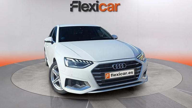 Usado Audi A4 Advanced Plus 163 CV (119 kW) 2024 Blanco Familiar