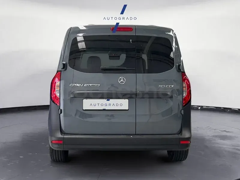 Usado Mercedes Citan 110 95 CV (69 kW) 2021 Gris / plata Familiar