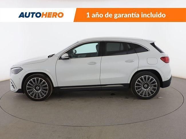 Käytetty Mercedes GLA200 AMG line 150 HP (110 kW) 2024 Valkoinen Katumaasturi