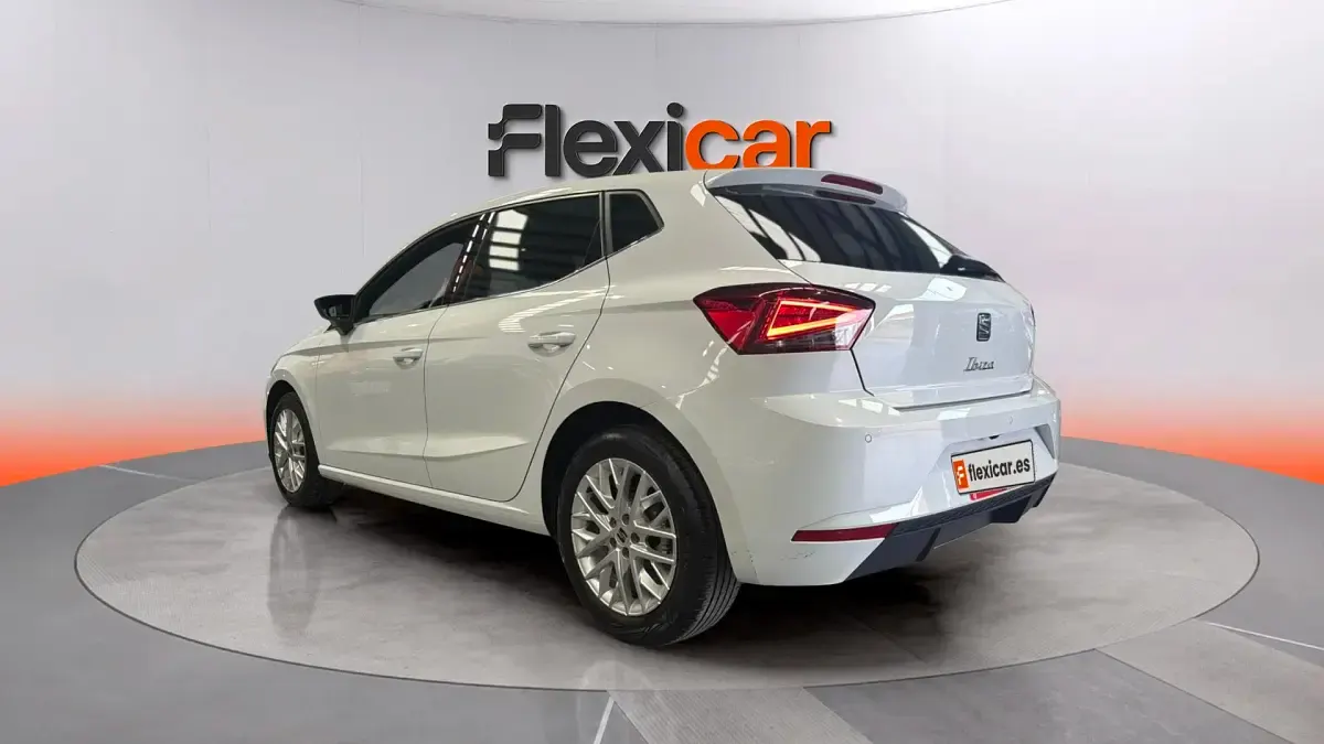 Usado Seat Ibiza 116 CV (85 kW) 2024 Blanco Utilitario