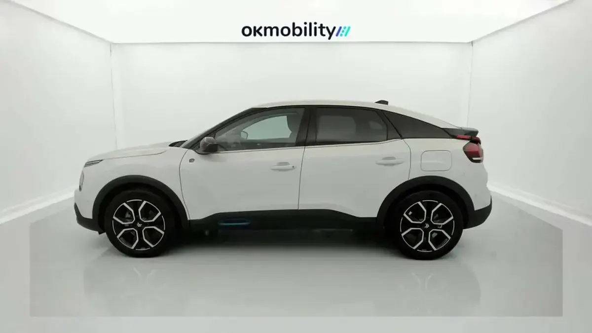 Usado Citroën e-C4 Shine 100 kW (136 CV) 2023 Blanco Monovolumen