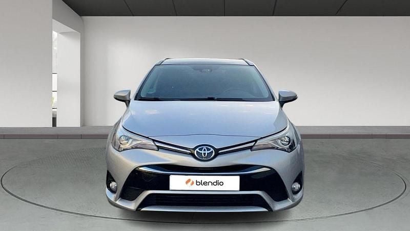Usado Toyota Avensis Business Edition 143 CV (105 kW) 2018 Gris Familiar