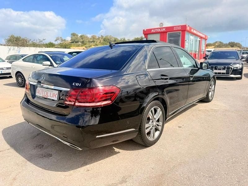 Usado Mercedes E220 Avantgarde 170 CV (125 kW) 2015 Negro Berlina