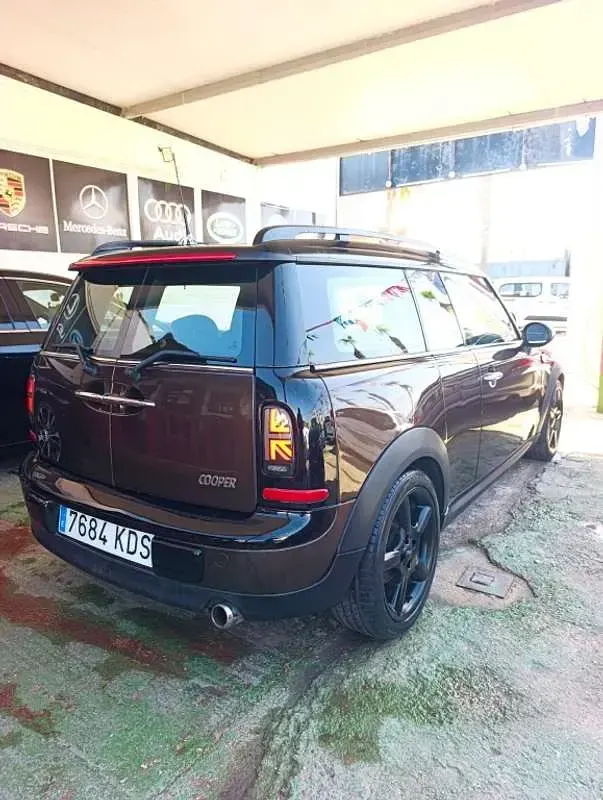 Usado Mini Cooper Clubman 120 CV (88 kW) 2009 Marrón Familiar