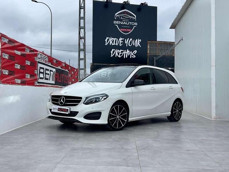 Usado Mercedes B180 109 CV (80 kW) 2015 Blanco Monovolumen