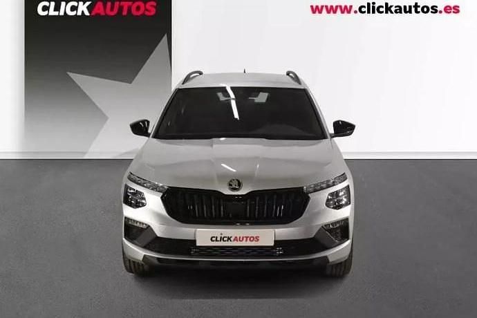 Usado Skoda Kamiq Sport 150 CV (110 kW) 2025 Plata SUV