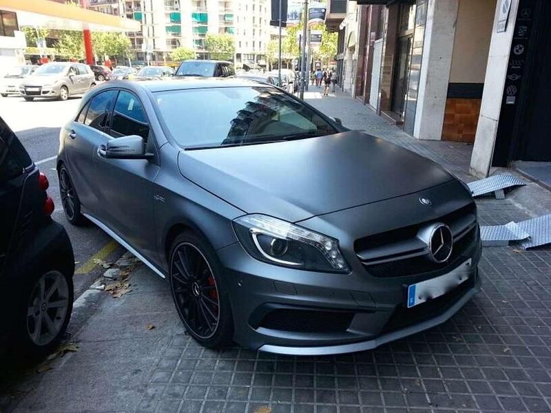 Usado Mercedes A45 AMG AMG 360 CV (264 kW) 2014 Gris Utilitario