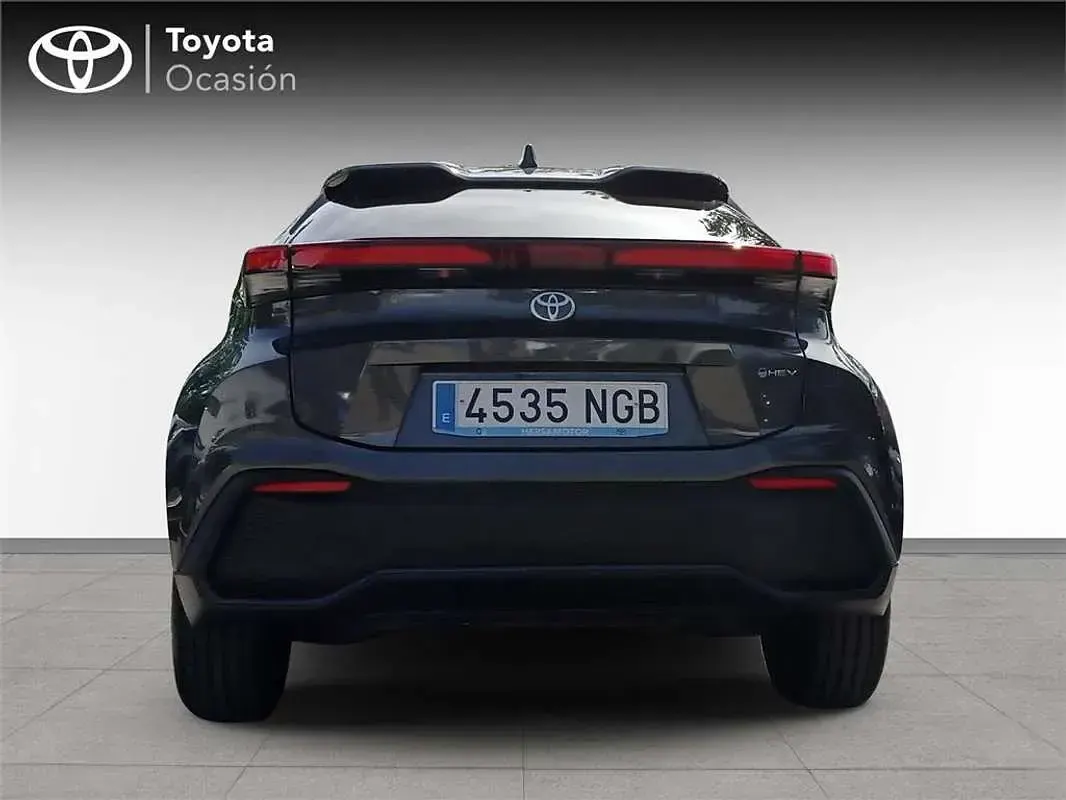 Usado Toyota Auris Advance 136 CV (100 kW) 2025 Utilitario