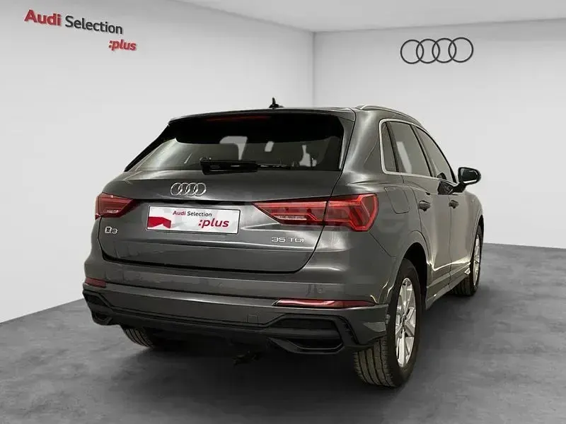 Usado Audi Q3 S-Line 150 CV (110 kW) 2022 Gris / plata SUV