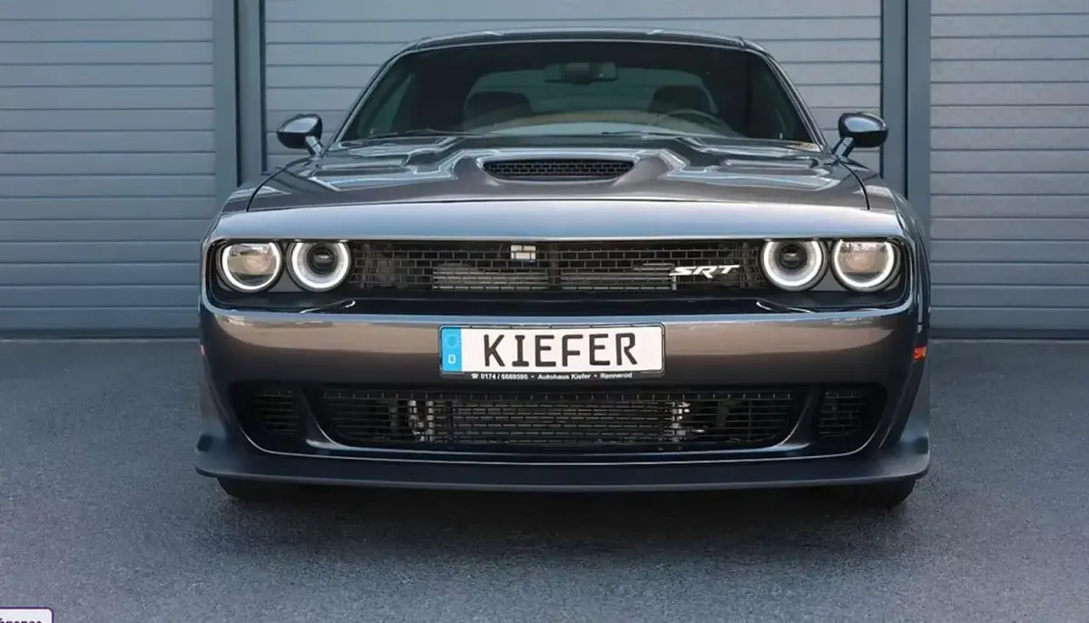 Usado Dodge Challenger 374 CV (275 kW) 2020 Gris Coupe