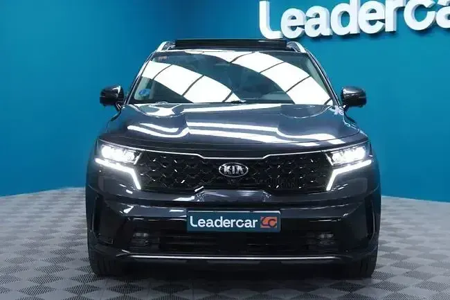 Usado Kia Sorento 265 CV (194 kW) 2021 Gris SUV
