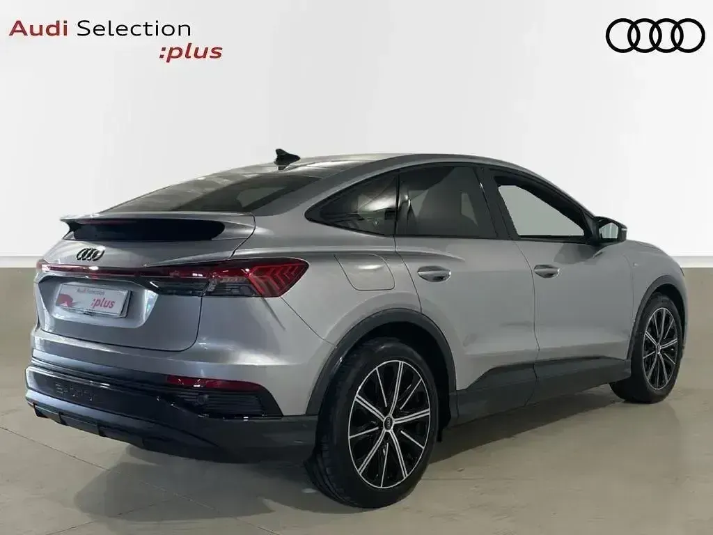 Usado Audi Q4 e-tron 210 kW (286 CV) 2026 Gris SUV