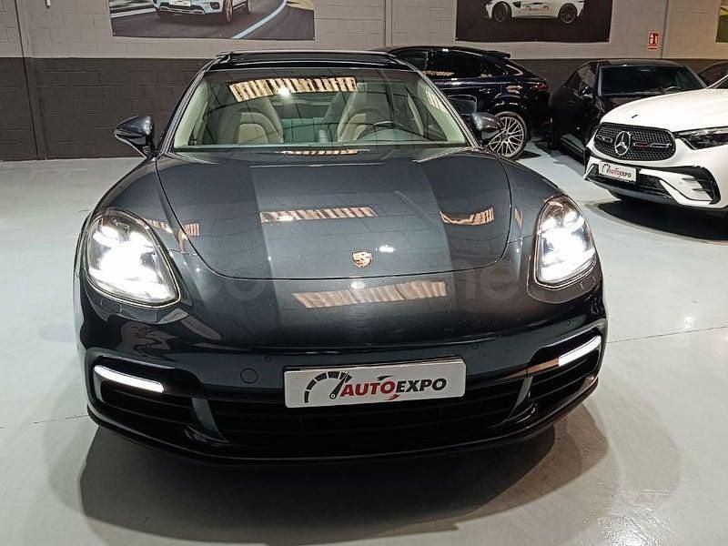 Usado Porsche Panamera Sport Turismo 440 CV (323 kW) 2017 Gris / plata Familiar
