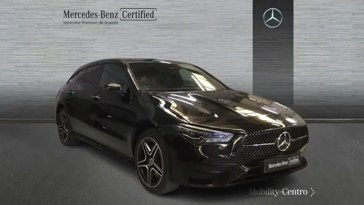 Usado Mercedes CLA250e AMG line 163 CV (119 kW) 2024 Kosmosblack  met. Coupe