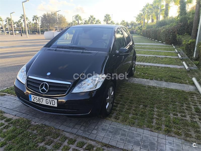 Negro Usado 2010 Mercedes A160 Exclusive Monovolumen | 5500 € (Precio justo) - Imagen 1/4