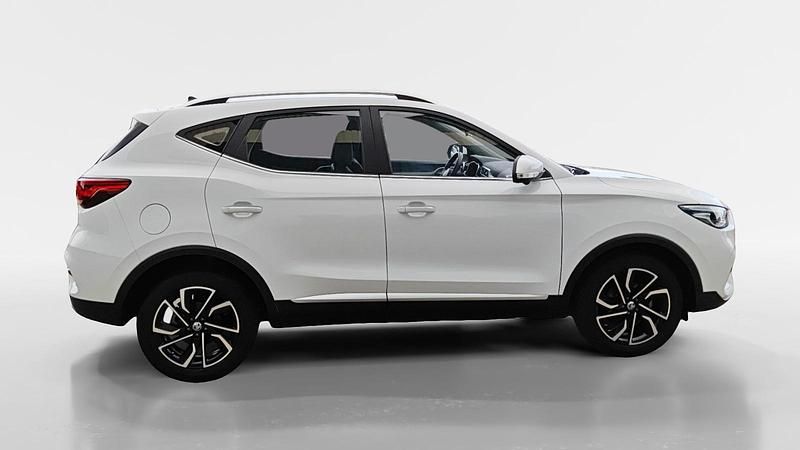 Usado MG ZS Luxury 106 CV (77 kW) 2025 Blanco Familiar