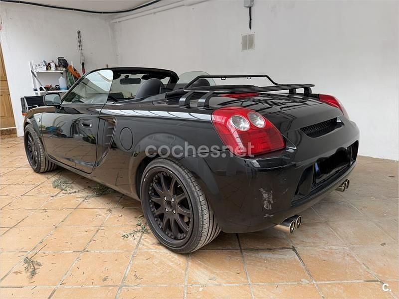 Usado Toyota MR2 140 CV (102 kW) 2005 Negro Descapotable