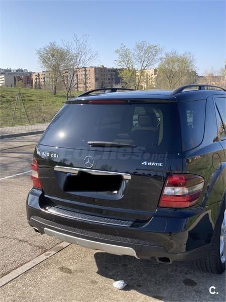 Usado Mercedes ML320 224 CV (164 kW) 2006 Negro SUV